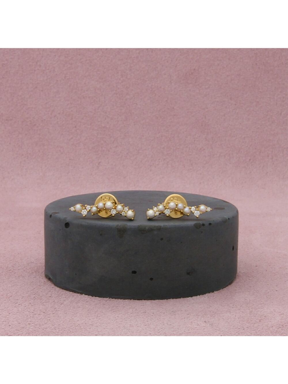 sloane street 18k yellow gold prong-set pearl & diamond bar post earrings